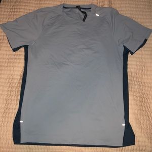 Lululemon Mens workout shirt